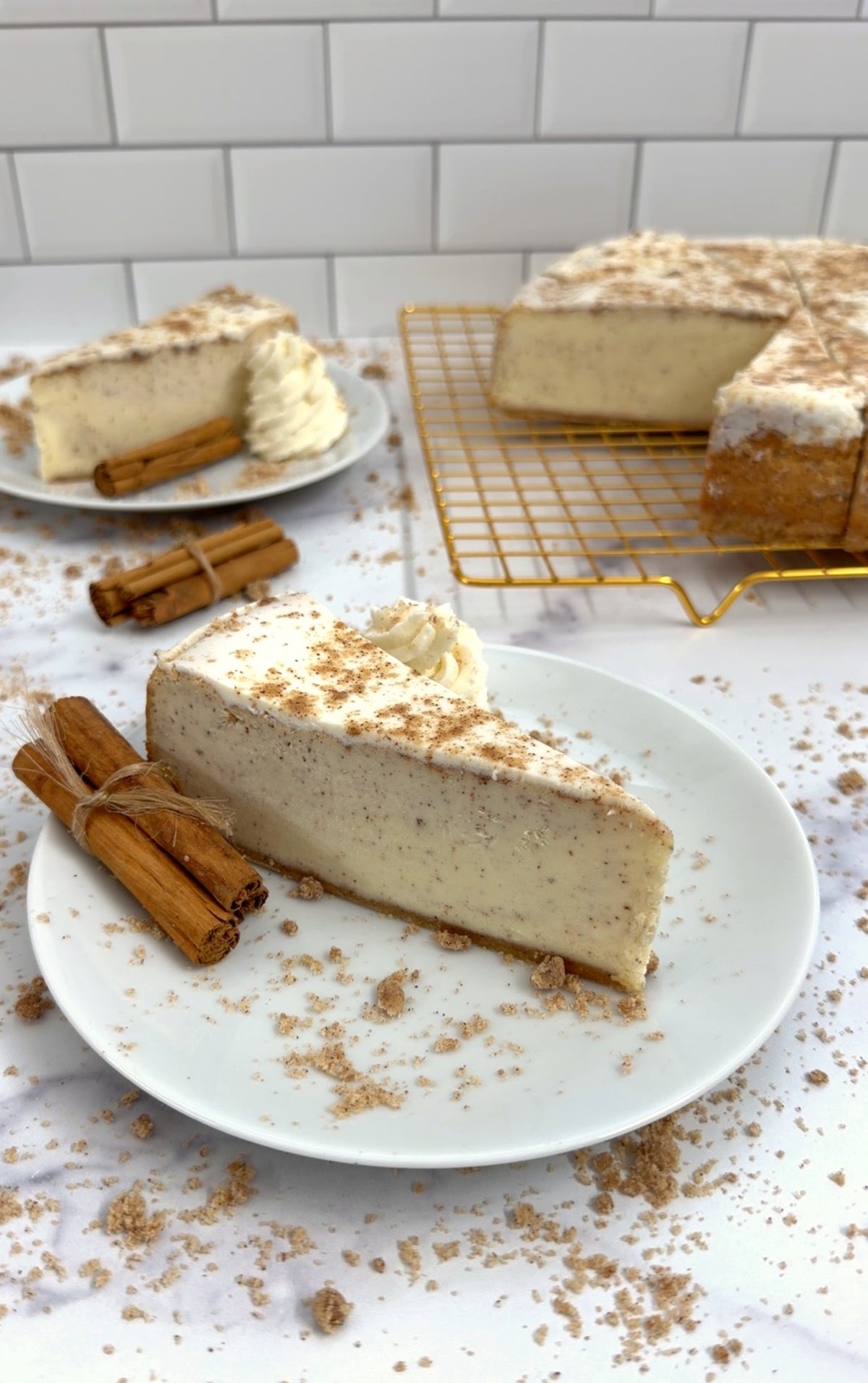 Brown Sugar Cinnamon Roll Cheesecake