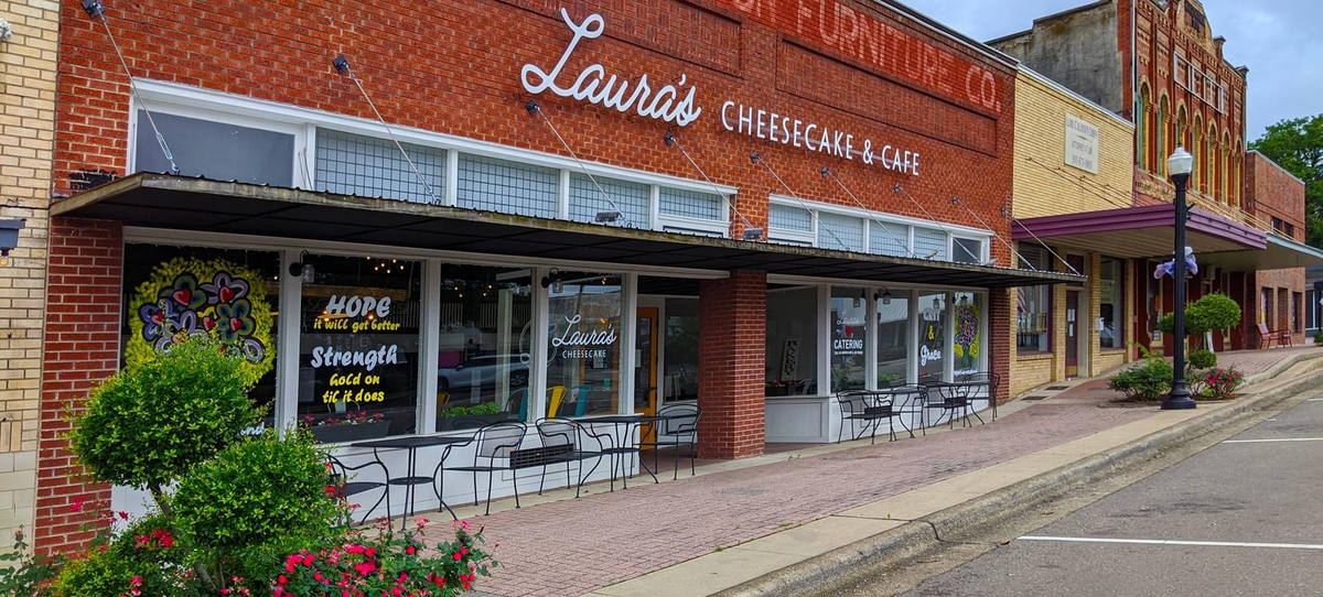 Laura's Cafe – Laura's Cheesecake